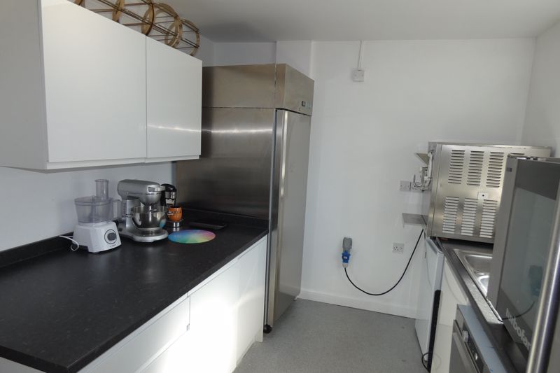 Ground Floor- click for photo gallery